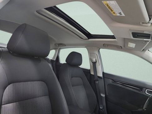 Certified 2024 Honda Civic EX image 6