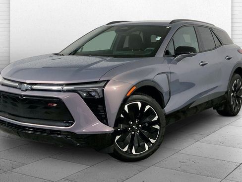 Used 2025 Chevrolet Blazer EV RS AWD/4WD image 12