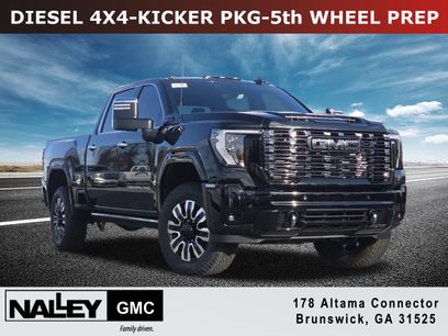 New 2026 GMC Sierra 2500 Denali Ultimate w/ LPO, Black Badging Package