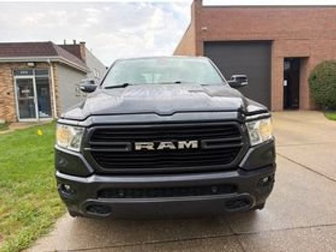 Used 2019 RAM 1500 Big Horn AWD/4WD image 3