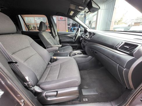 Used 2021 Honda Passport Sport image 10