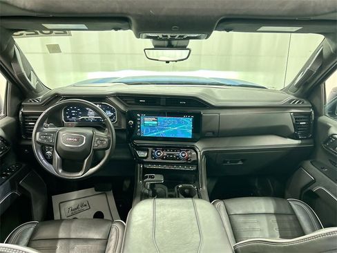 Used 2023 GMC Sierra 1500 AT4X image 19