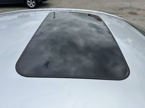 Used 2016 Ford Fusion Titanium FWD image 9