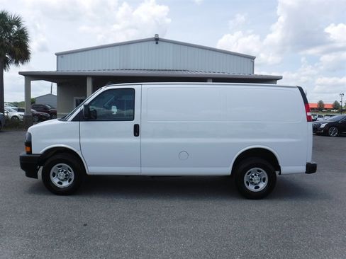 Used 2021 Chevrolet Express 2500 w/ Driver Convenience Package RWD image 1