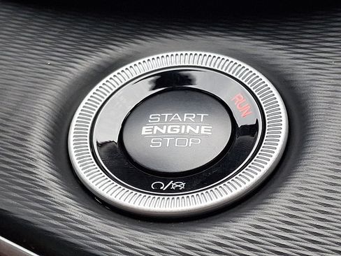 New 2025 Jeep Grand Cherokee L Altitude w/ Trailer Tow Package image 16