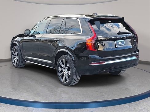 Used 2025 Volvo XC90 B6 Ultra w/ Protection Package Premier image 8