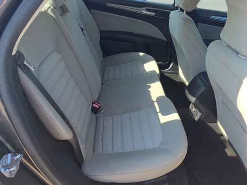 Used 2018 Ford Fusion S image 22