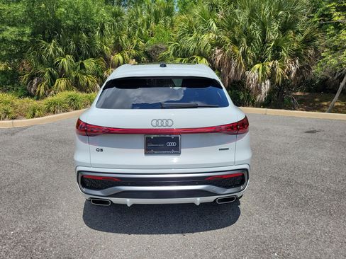 Certified 2025 Audi Q5 Premium Plus w/ Premium Plus AWD/4WD image 5