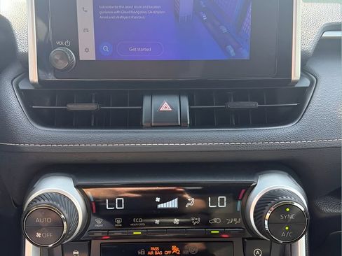 Used 2024 Toyota RAV4 XLE FWD image 23