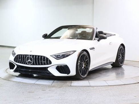 Used 2022 Mercedes-Benz SL 55 AMG 4MATIC w/ Driver Assistance Package image 13