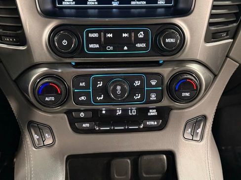Used 2019 Chevrolet Suburban LT image 29