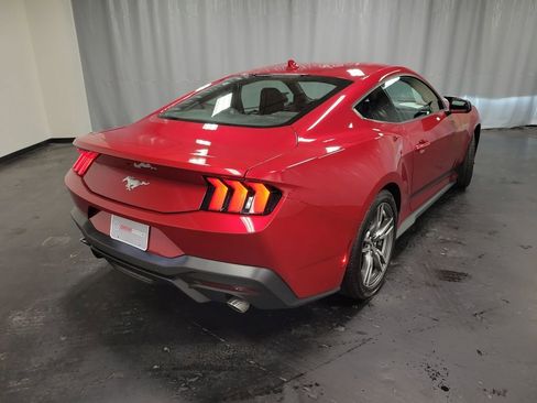 Used 2024 Ford Mustang Coupe image 8