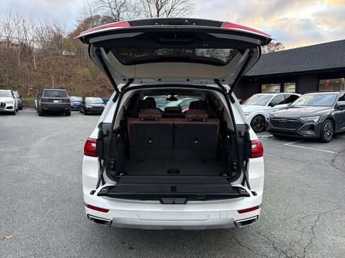Used 2020 BMW X7 xDrive40i w/ Premium Package image 22