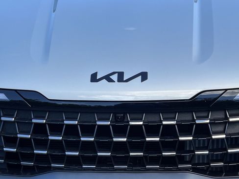 New 2027 Kia Carnival SX Prestige FWD image 12