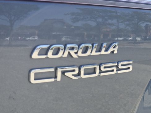 Used 2024 Toyota Corolla Cross L AWD/4WD image 9