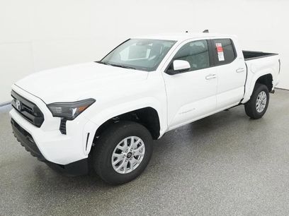 New 2025 Toyota Tacoma SR5