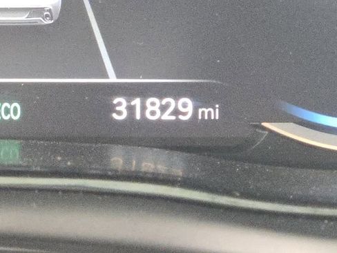 Used 2025 Genesis GV70 2.5T w/ Select Package image 25