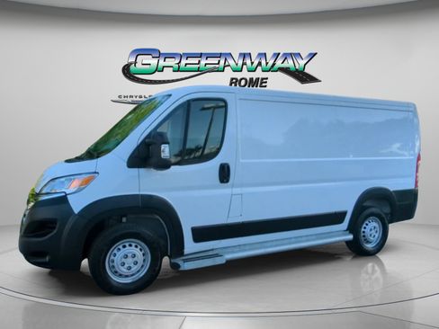 Used 2025 RAM ProMaster 2500 w/ U-Haul Equipment Group FWD image 14
