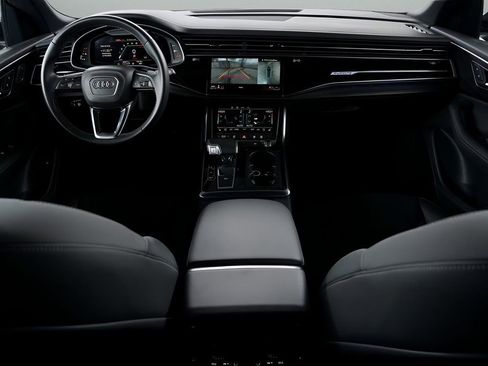 Used 2023 Audi Q8 Premium Plus image 18