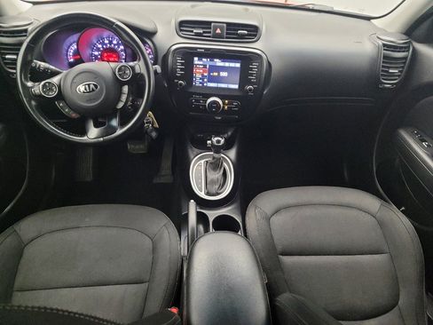 Used 2019 Kia Soul + FWD image 22