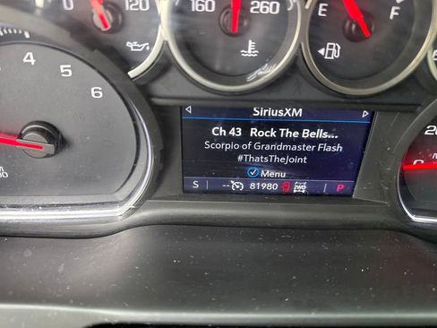 Used 2020 Chevrolet Silverado 1500 RST w/ All-Star Edition image 17