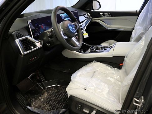 New 2026 BMW X5 xDrive50e w/ M Sport Package image 11