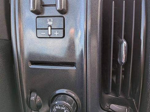 Used 2018 Chevrolet Silverado 2500 W/T w/ Snow Plow Prep Package image 22