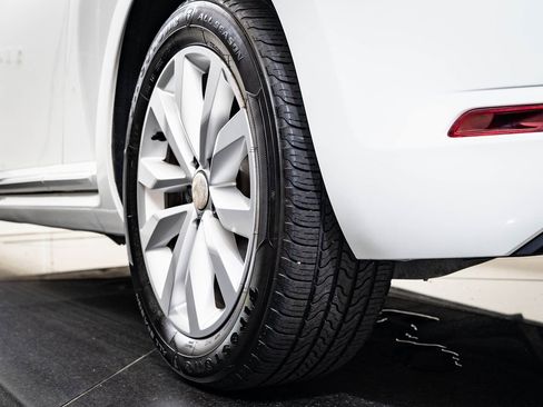 Used 2017 Volkswagen Beetle 1.8T S image 37