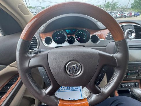 Used 2010 Buick Enclave CXL image 35