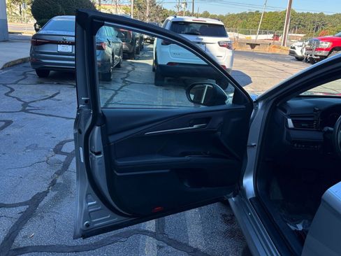 Used 2025 Toyota Camry LE image 20