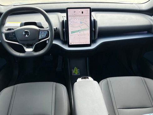 New 2026 Volvo EX30 Plus w/ Protection Package Premier image 9
