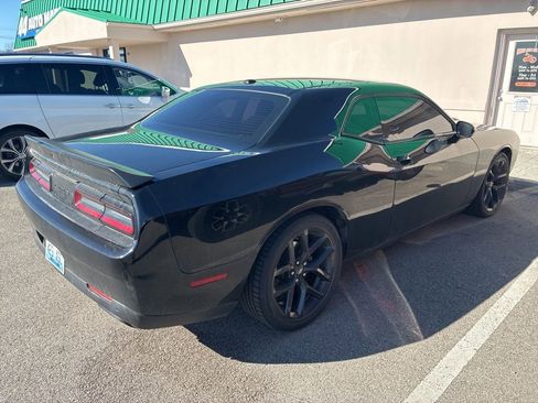 Used 2022 Dodge Challenger R/T w/ Blacktop Package image 6
