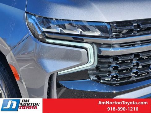 Used 2021 Chevrolet Suburban Z71 image 10