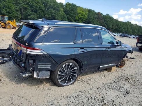 Used 2024 Lincoln Aviator Reserve w/ Equipment Group 201A RWD image 3