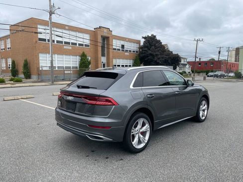 Used 2019 Audi Q8 Premium Plus w/ Premium Plus AWD/4WD image 5