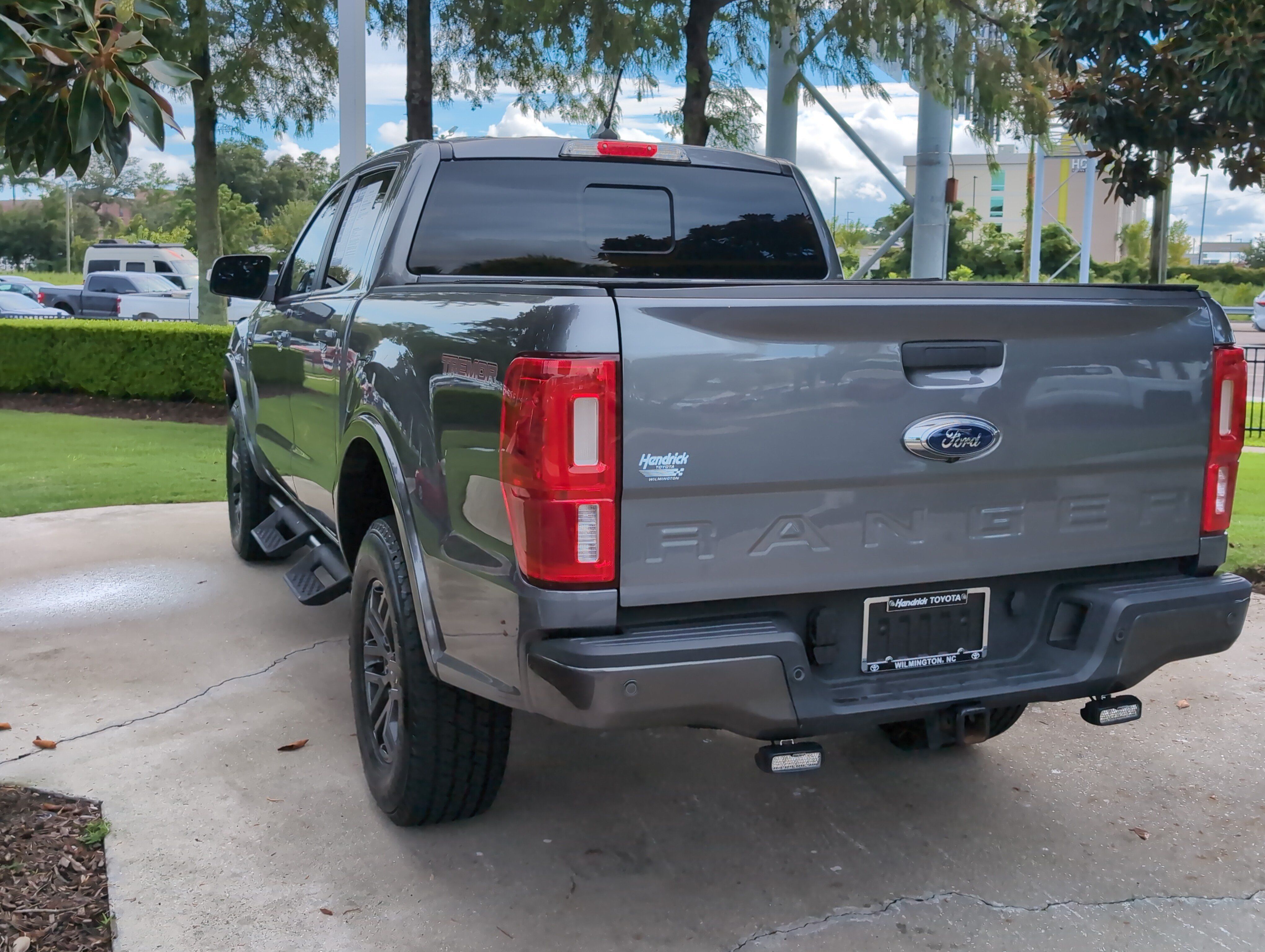 Used 2022 Ford Ranger Lariat w/ Tremor Off-Road Package AWD/4WD image 8