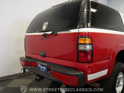 Used 2004 Chevrolet Suburban 2500 AWD/4WD image 31