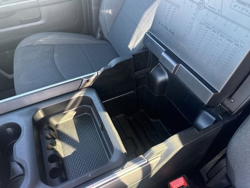 Used 2024 RAM 2500 Big Horn w/ Night Edition image 25