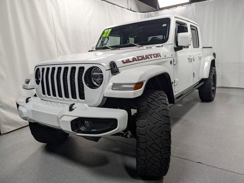 Used 2021 Jeep Gladiator Overland AWD/4WD image 8