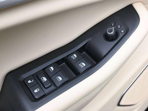 Used 2026 Jeep Grand Cherokee Limited RWD image 14