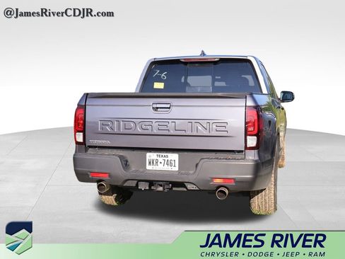Used 2025 Honda Ridgeline RTL image 17