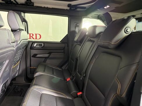 Used 2024 Ford Bronco Badlands AWD/4WD image 13