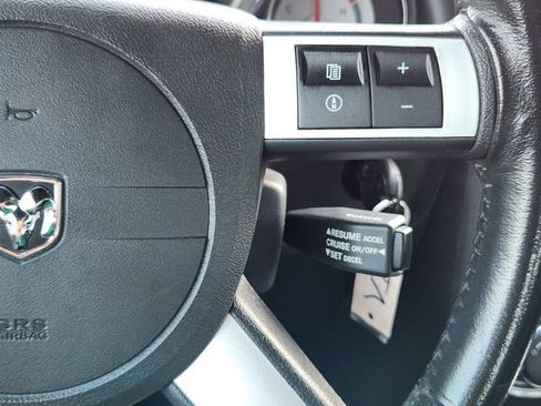 Used 2009 Dodge Challenger R/T RWD image 28