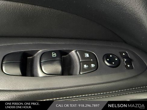 Used 2018 Nissan Pathfinder S FWD image 21