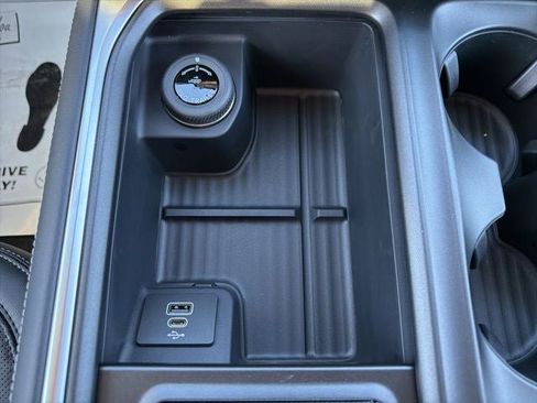 New 2026 Ford Expedition Max Platinum image 31