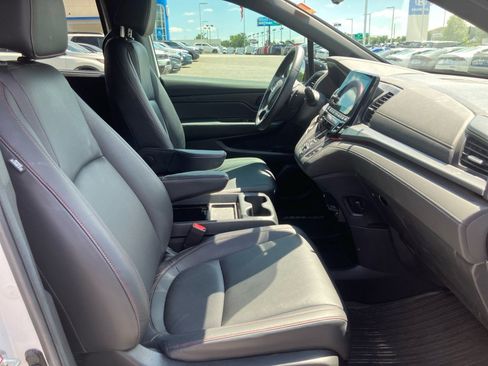 Used 2024 Honda Odyssey Sport image 33