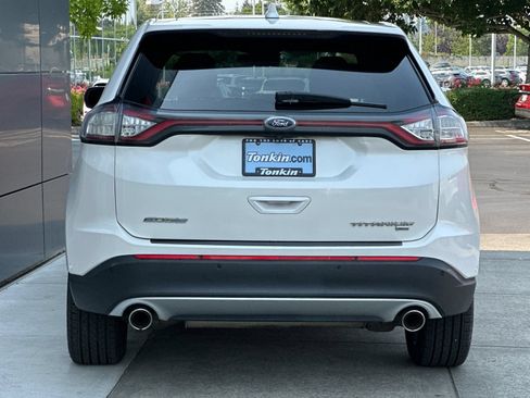 Used 2016 Ford Edge Titanium w/ Equipment Group 302A AWD/4WD image 4