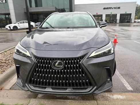 Used 2025 Lexus NX 250 FWD w/ Accessory Package (2T) image 2