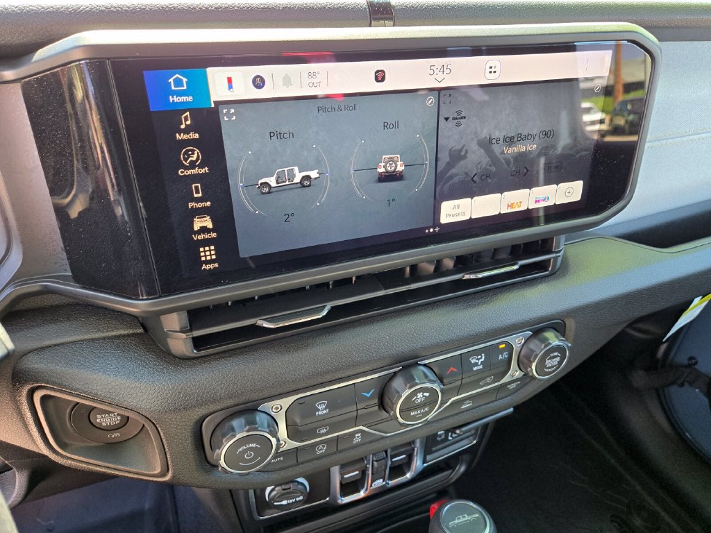Used 2025 Jeep Gladiator Sport AWD/4WD image 27