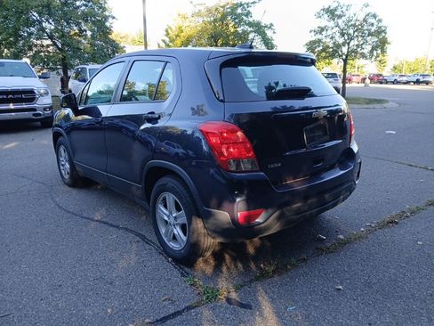 Used 2019 Chevrolet Trax LS image 7